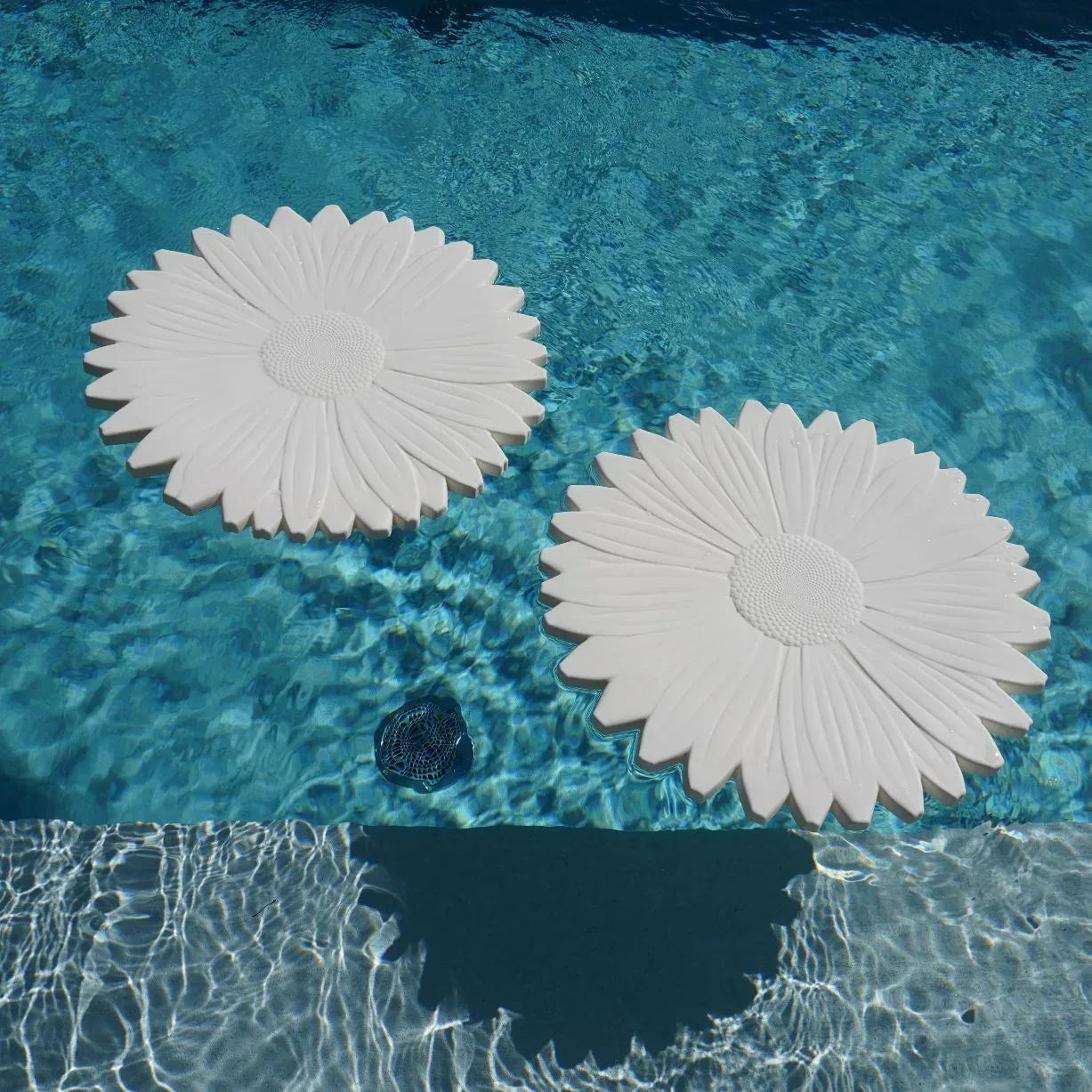 MARGARITA Floating Ornament - Serralunga