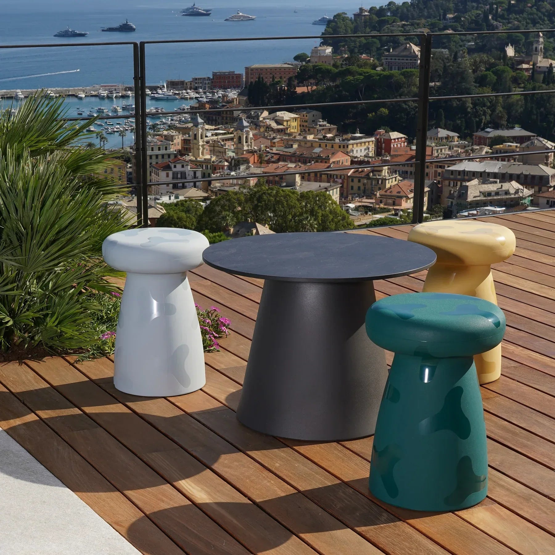 LouLou Table 70 Large - Serralunga