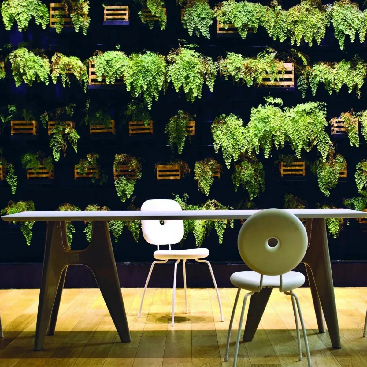 Notredame Table - Serralunga