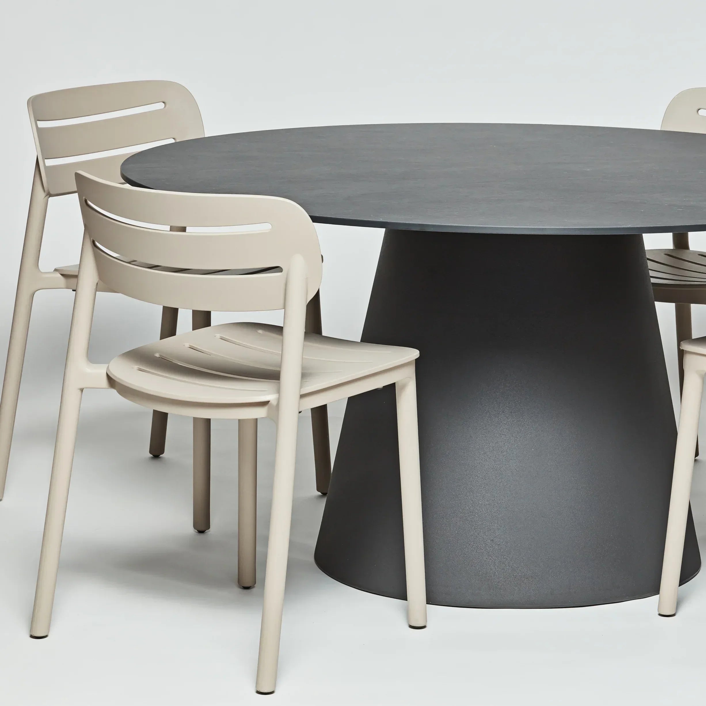 LouLou Table 70 Large - Serralunga