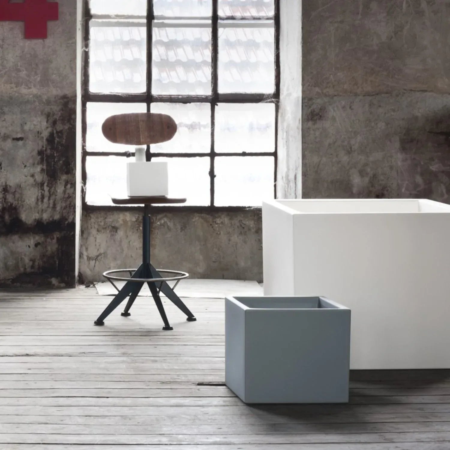 Cubotti Deep Planter - Serralunga