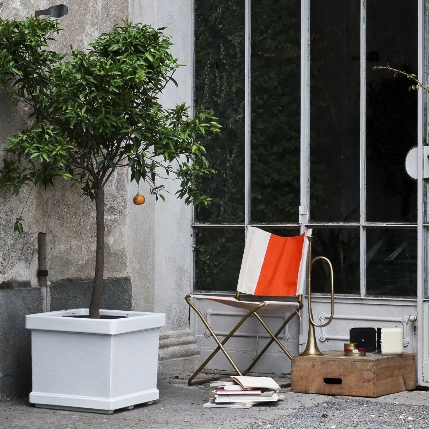 Neoclassic Quadro Liscio Planter - Serralunga