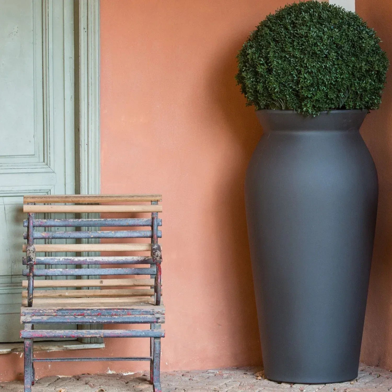 June Planter - Serralunga