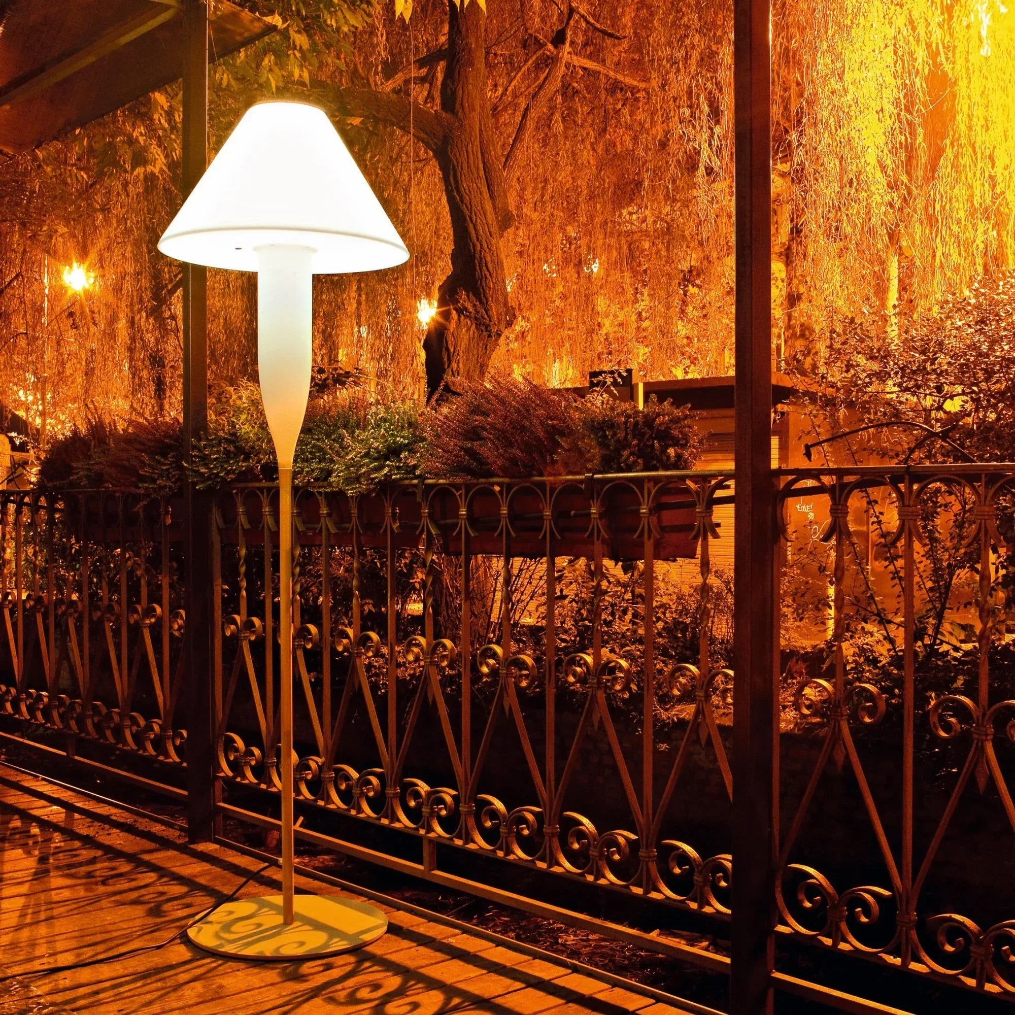 Bonheur Floorlamp - Serralunga