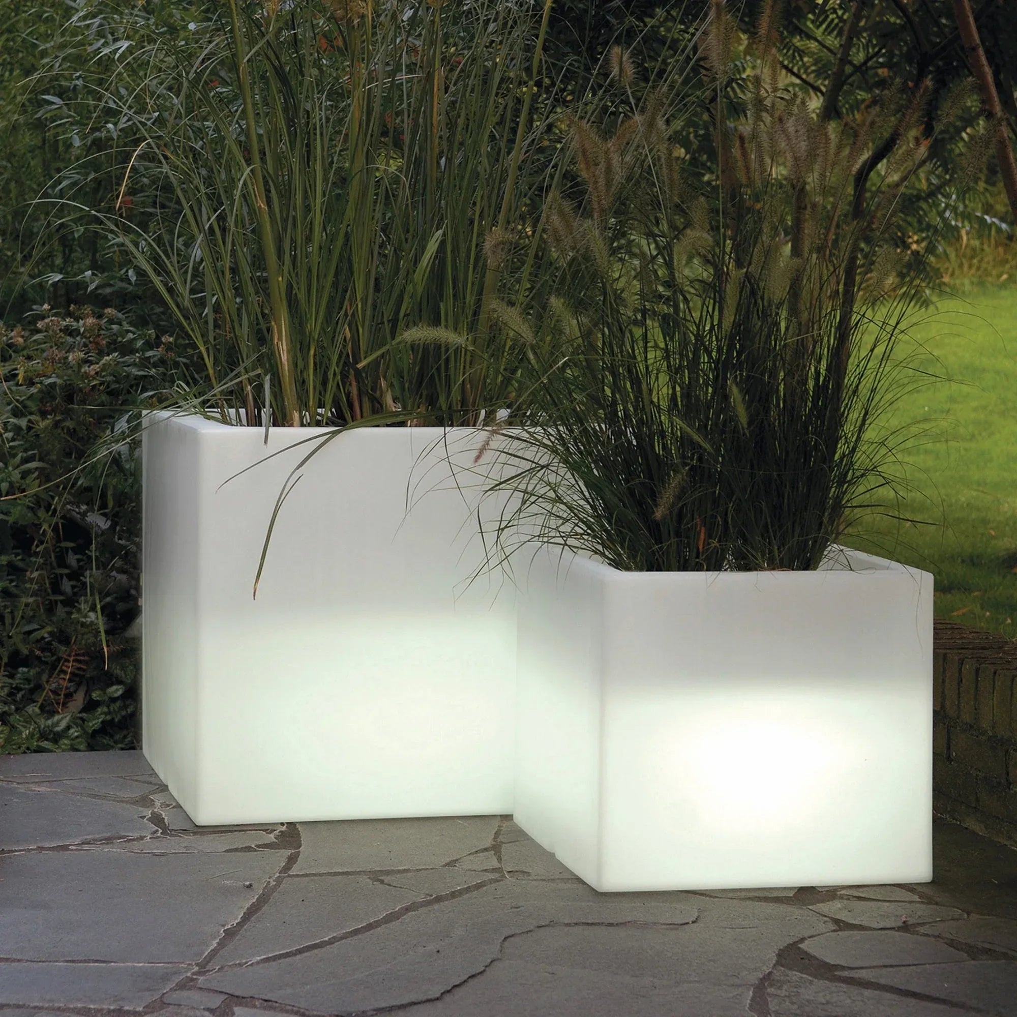 Cubotti Planter with Light - Serralunga