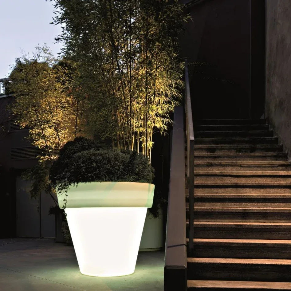 Vas One Planter with Light - Serralunga