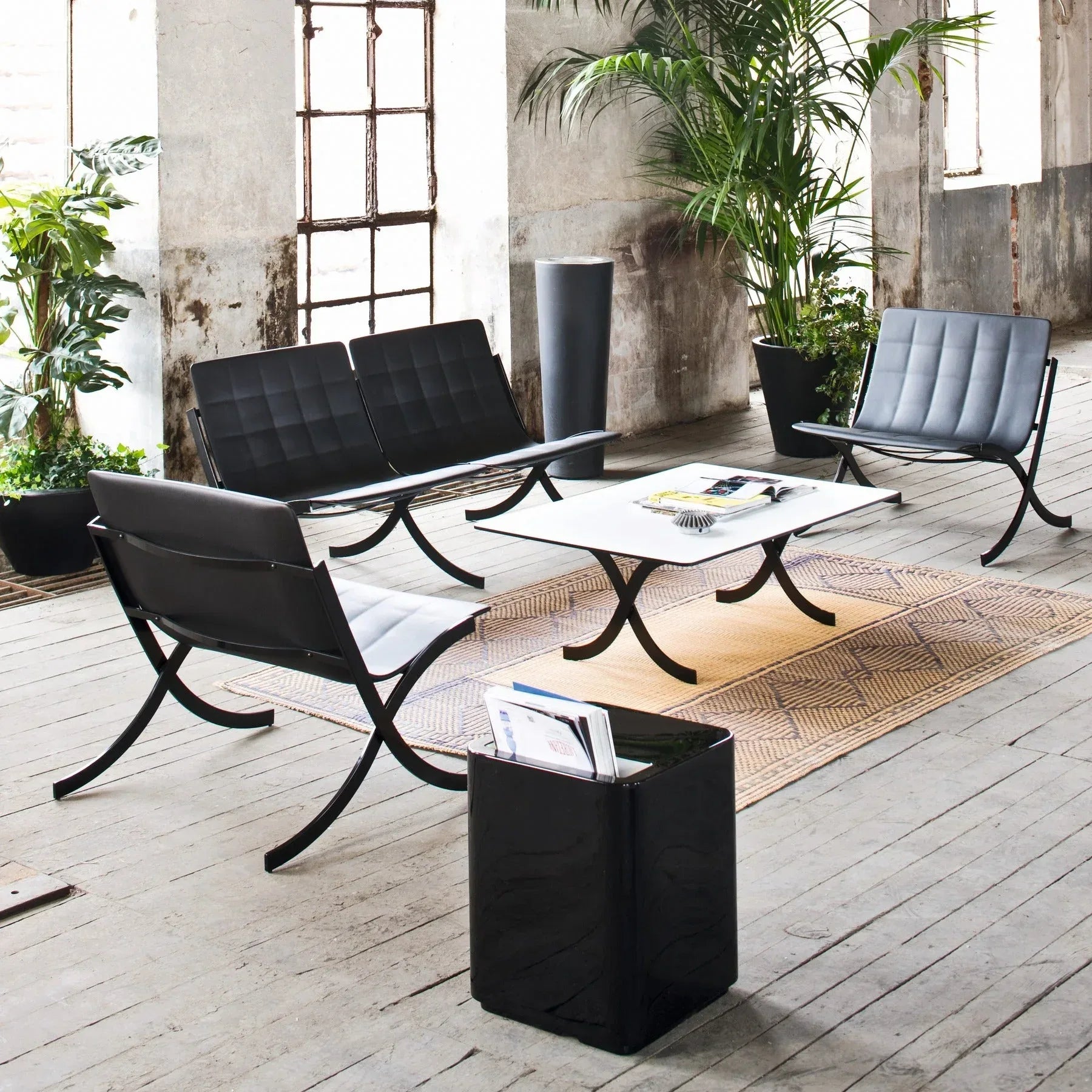 Dado Table - Serralunga