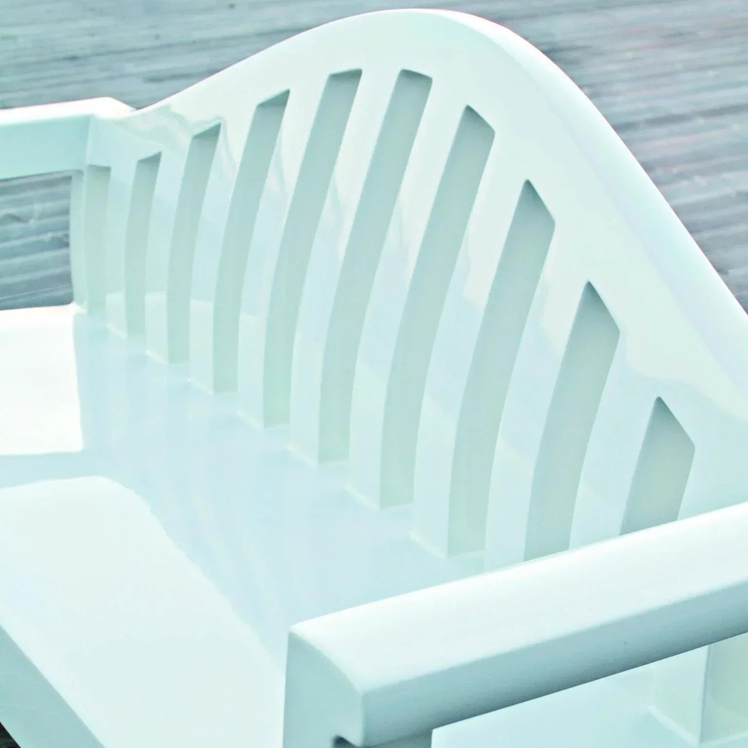 Giulietta Bench - Serralunga