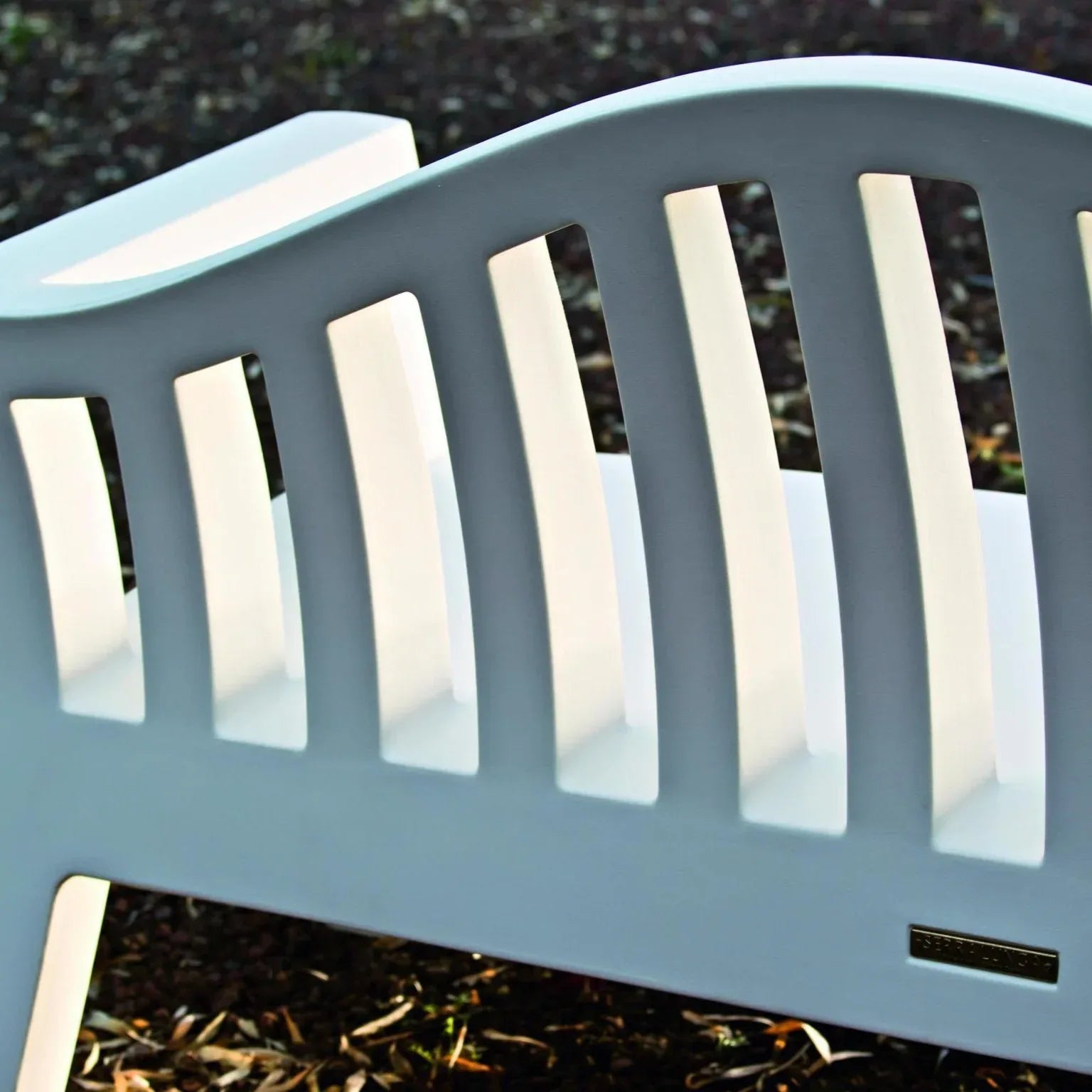 Giulietta Bench - Serralunga