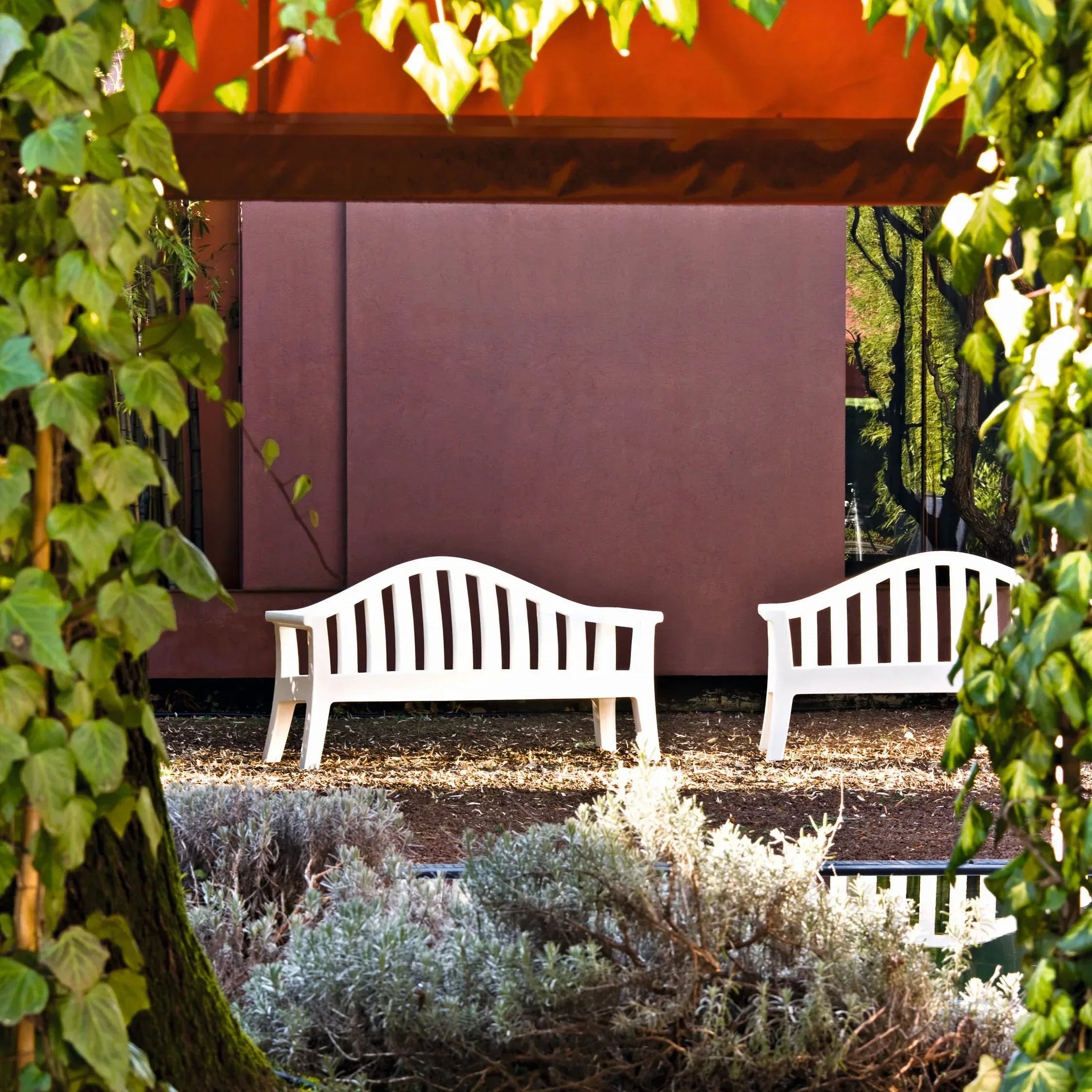 Giulietta Bench - Serralunga