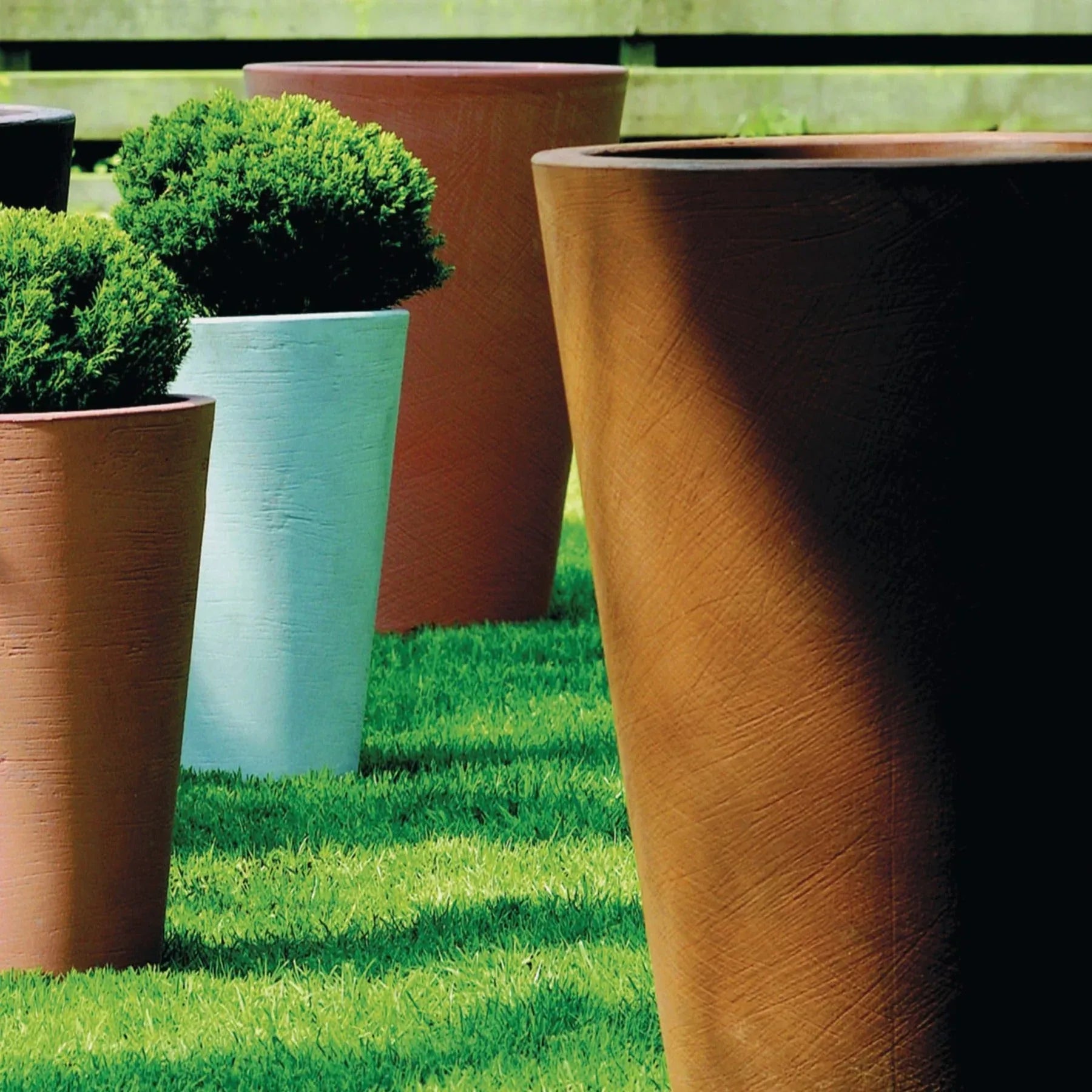 Liscio Siena Planter - Serralunga