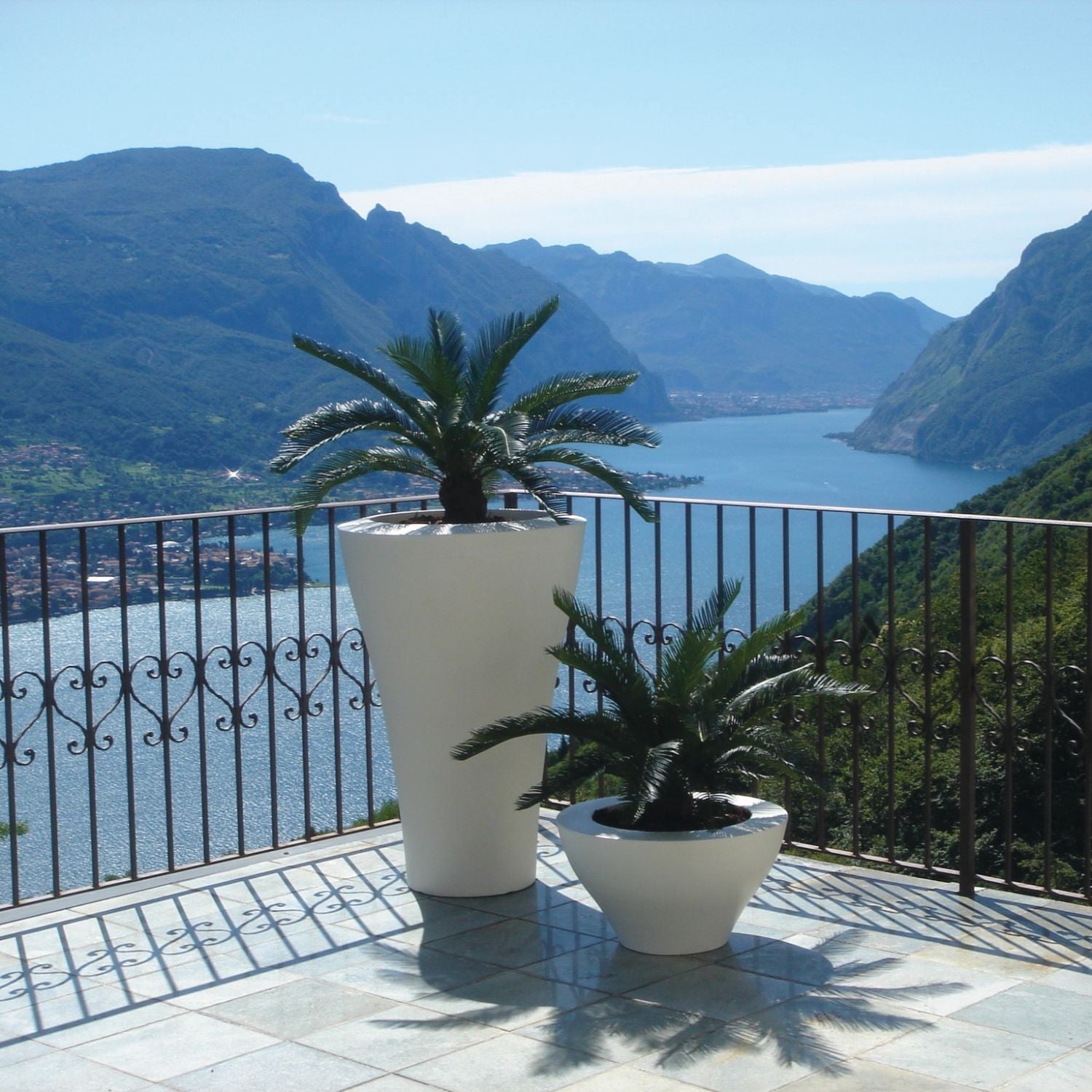 Ming High Planter - Serralunga