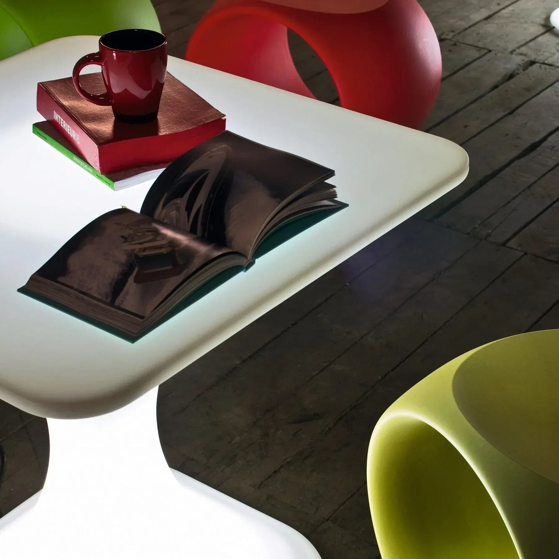 Milo Coffeetable with Light - Serralunga