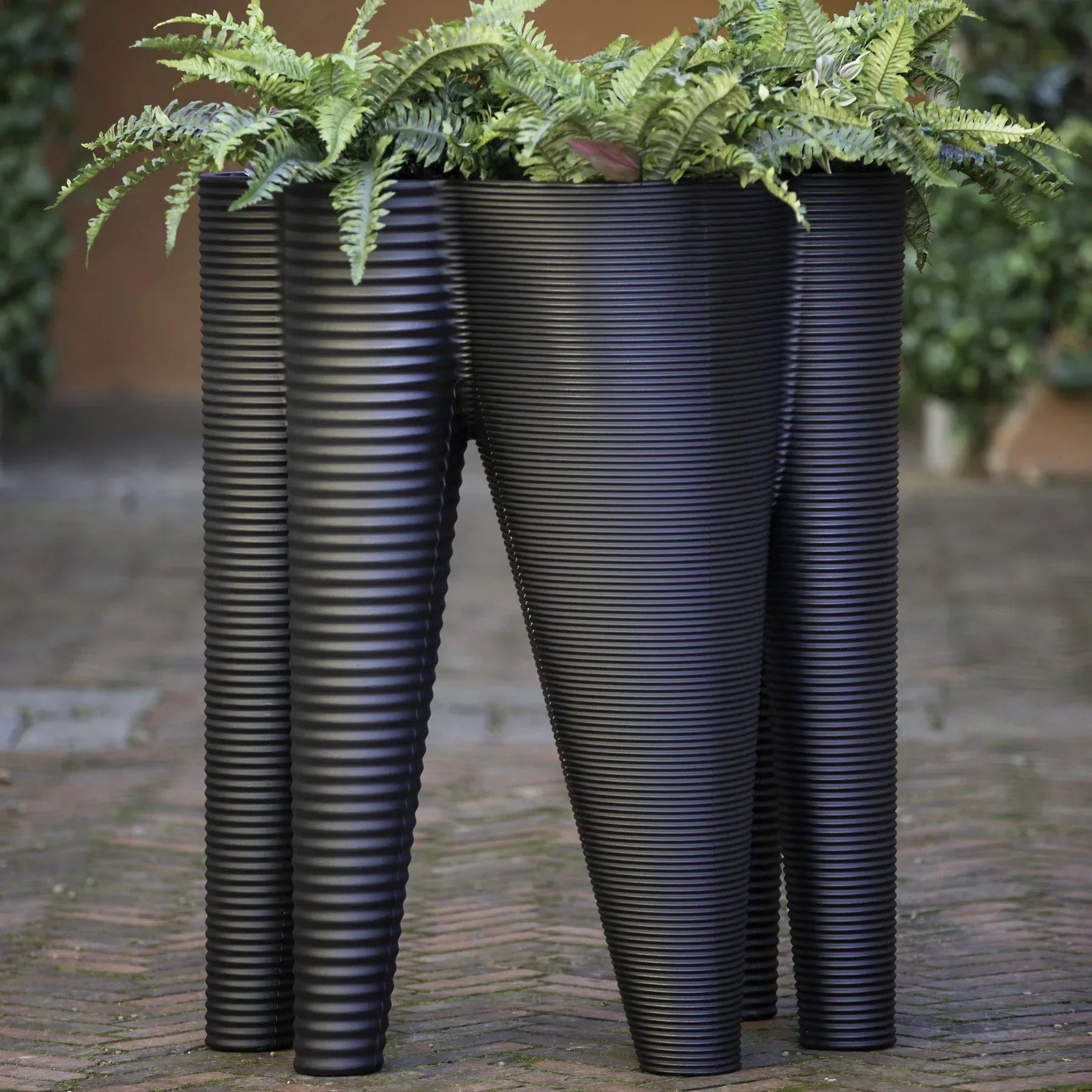 The Vases Planter - Serralunga