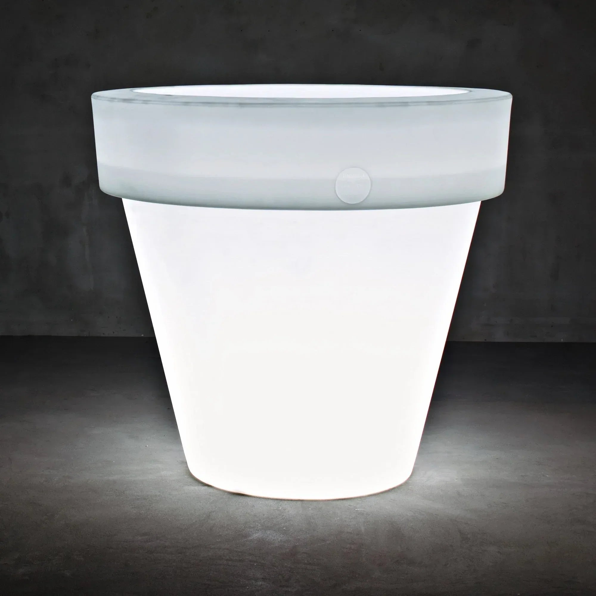 Vas-Two Planter with Light - Serralunga