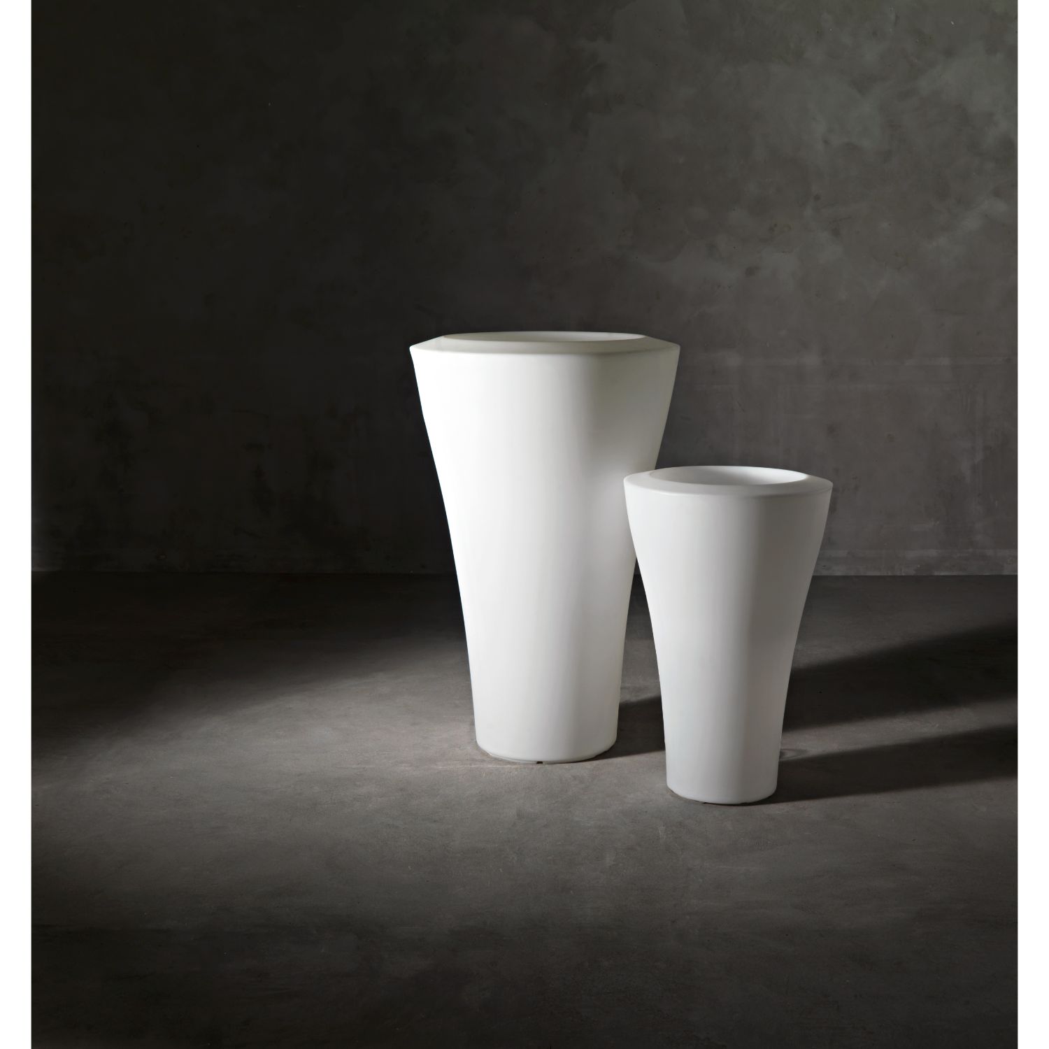 Ming High Planter - Serralunga