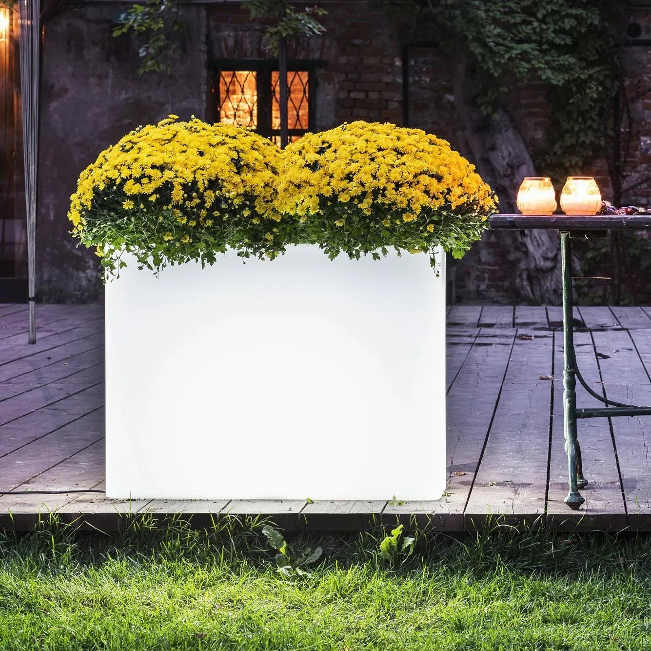 Vaso Rettangolare O/E Planter with light - Serralunga
