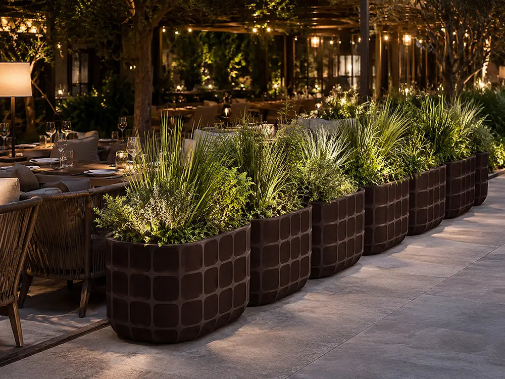 Divider planter for terrace: separating spaces with elegance and nature