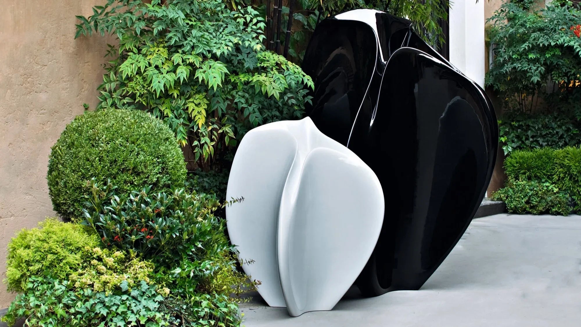 Laquered - Serralunga 