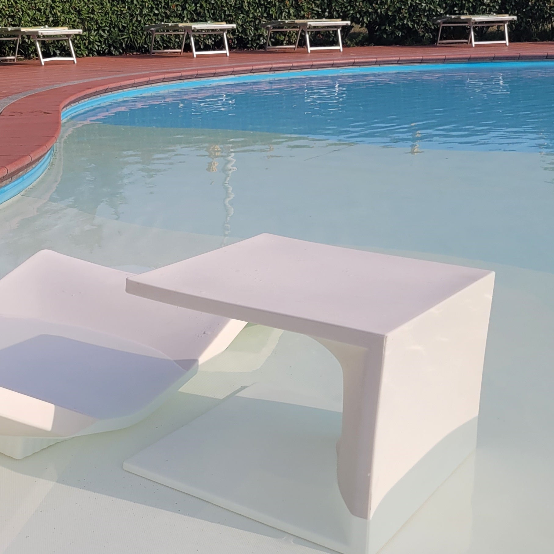 Aqua Table | – Serralunga Serralunga